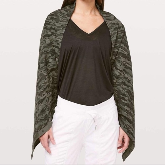 Lululemon NEVER WORN Vinyasa Scarf-Wrap - Picture 10 of 11